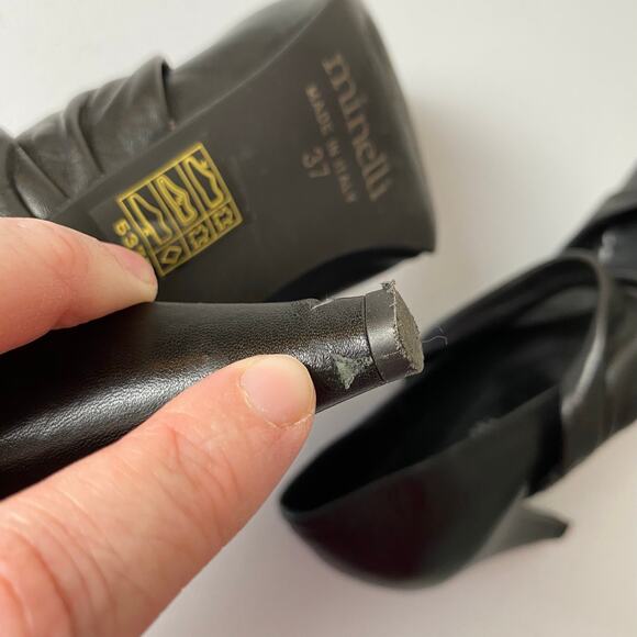 Minelli Sz EU 37 / US 6.5 Black Leather Pump Heels Made in Italy Neutral Luxury - Picture 12 of 14